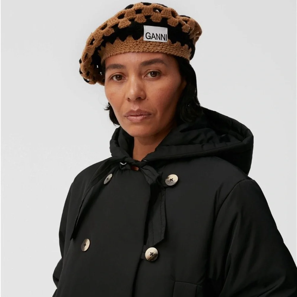 GANNI Lambswool Crochet Beret - Picture 6 of 8